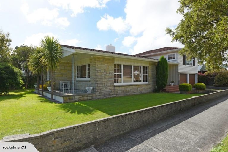 Photo of property in 21 Epuni Street, Hutt Central, Lower Hutt, 5011