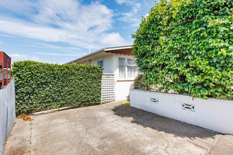 Photo of property in 1 Kiwi Court, Roslyn, Palmerston North, 4414