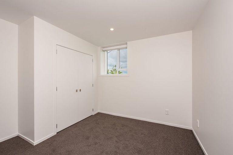 Photo of property in 3/25 Kitchener Terrace, Johnsonville, Wellington, 6037