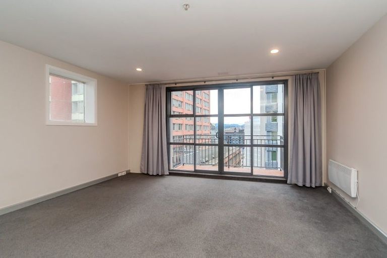 Photo of property in Atrium Towers, 8a/154 The Terrace, Wellington Central, Wellington, 6011