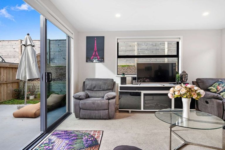 Photo of property in 5 Wharangi Lane, Papamoa, 3118