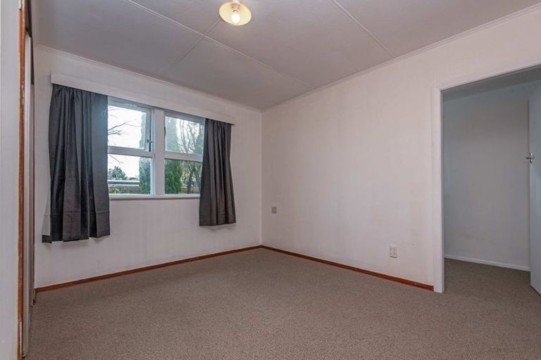 Photo of property in 50 Pahiatua Street, Hokowhitu, Palmerston North, 4410