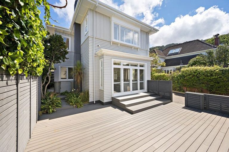 Photo of property in 2 Katherine Avenue, Thorndon, Wellington, 6011