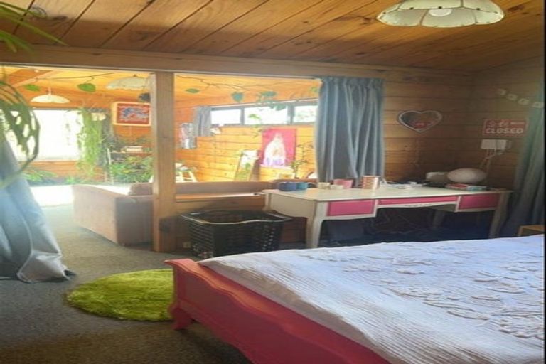 Photo of property in 11 Fitzwater Place, Henderson, Auckland, 0612