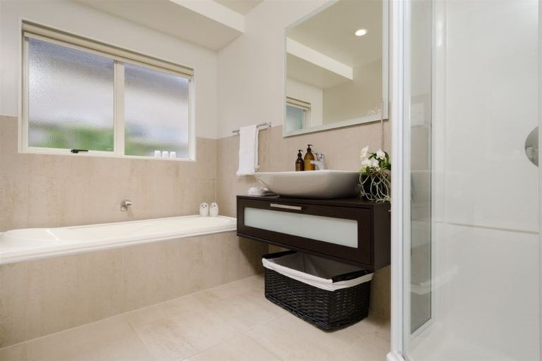 Photo of property in 14 Hendrika Court, Hobsonville, Auckland, 0618