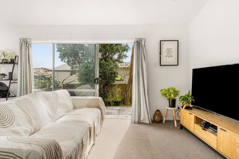 Photo of property in 1188b Papamoa Beach Road, Papamoa Beach, Papamoa, 3118
