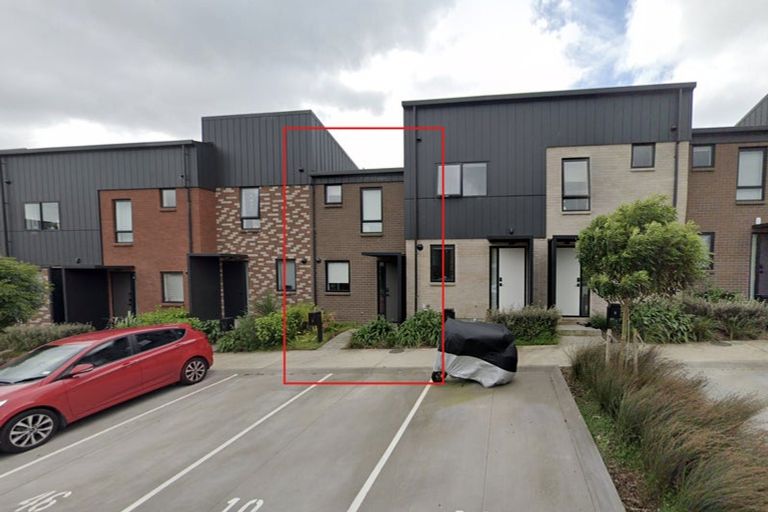 Photo of property in 10 Rara Lane, Manukau, Auckland, 2104