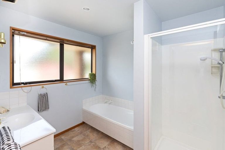 Photo of property in 32 Saint Martins Road, Saint Martins, Christchurch, 8022