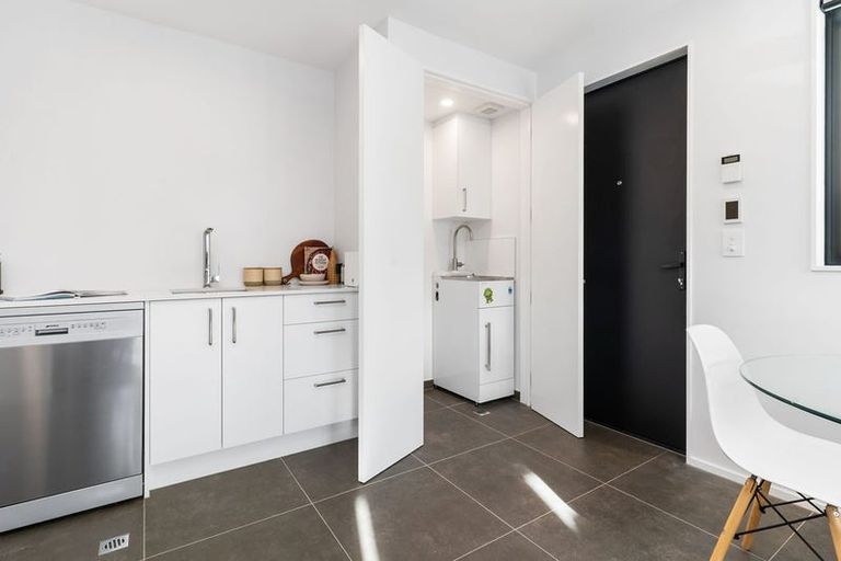 Photo of property in 2/3 Ayr Street, Riccarton, Christchurch, 8011