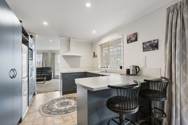 Photo of property in 41 Village Park Drive, Welcome Bay, Tauranga, 3112