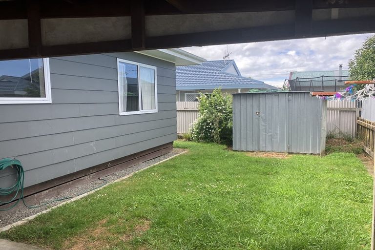 Photo of property in 2/434 Gloucester Street, Taradale, Napier, 4112