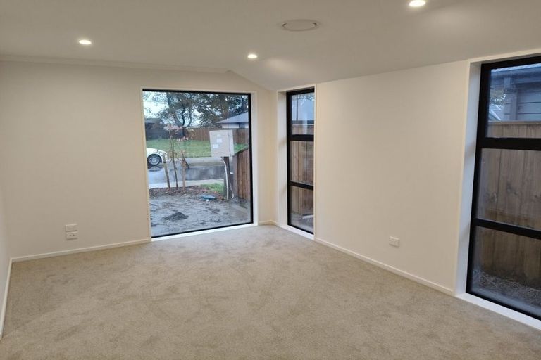 Photo of property in 18 Crossley Avenue, Woodend, 7610