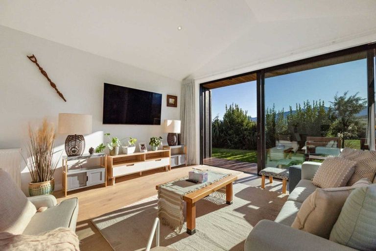 Photo of property in 7 Torridon Court, Jacks Point, Queenstown, 9371