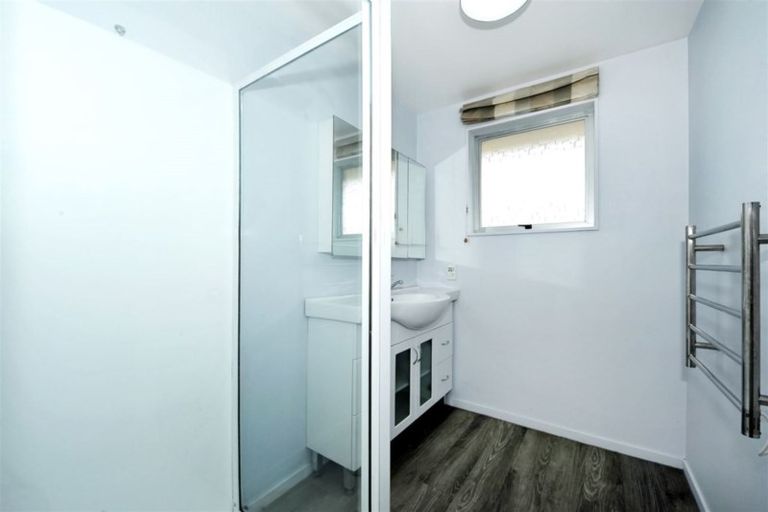 Photo of property in 6 Bowman Place, Sockburn, Christchurch, 8042