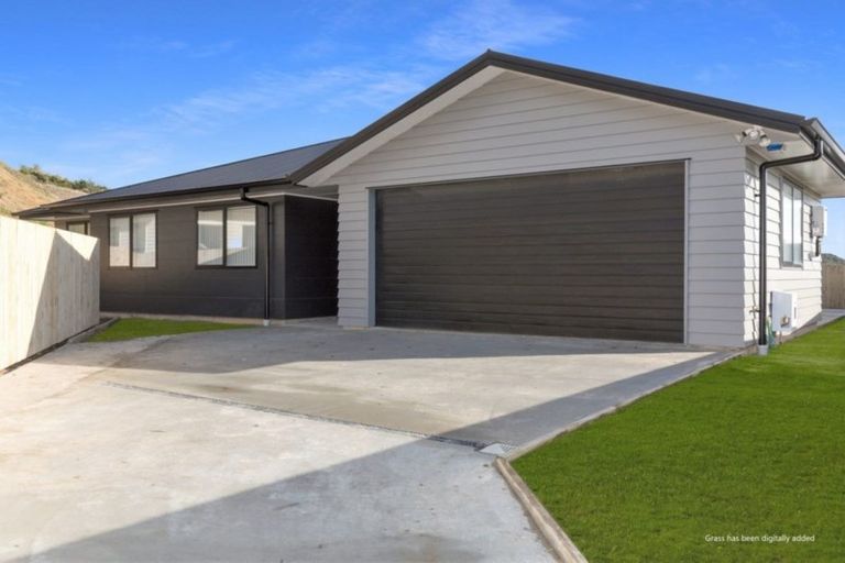 Photo of property in 12 Schooner Drive, Whitby, Porirua, 5024