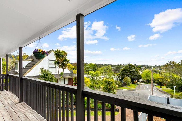 Photo of property in 84a/1 Avonleigh Road, Green Bay, Auckland, 0604