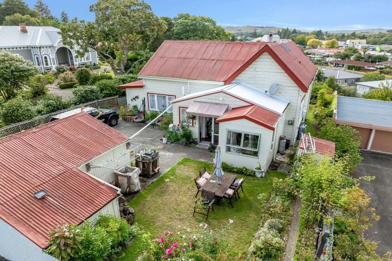 Photo of property in 3 Rose Street, Waipawa, 4210