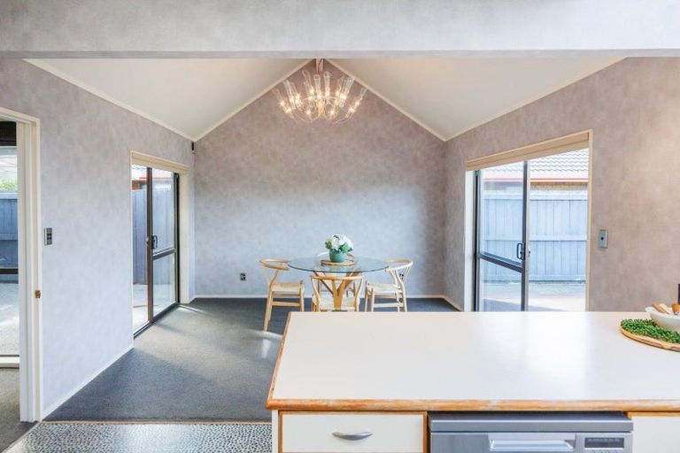 Photo of property in 107 John F Kennedy Drive, Milson, Palmerston North, 4414
