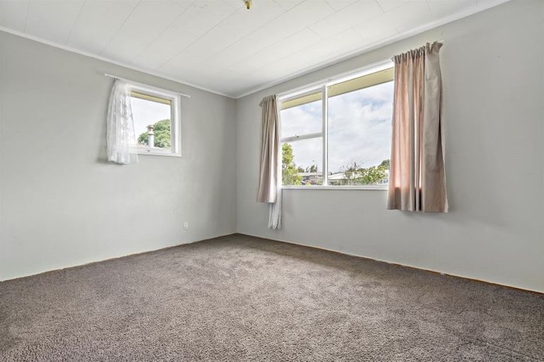 Photo of property in 3 Hywell Place, Manurewa, Auckland, 2102