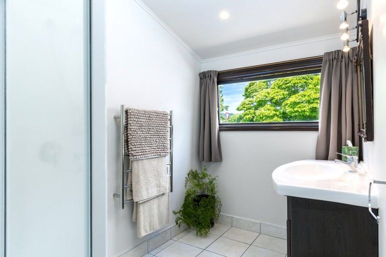 Photo of property in 12 Howick Road, Blenheim, 7201