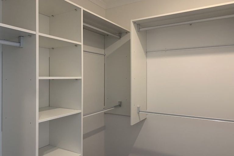 Photo of property in 18 Hema Road, Hobsonville, 0616