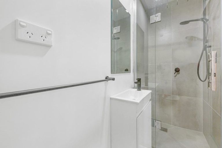 Photo of property in 4/143 Portage Road, New Lynn, Auckland, 0600