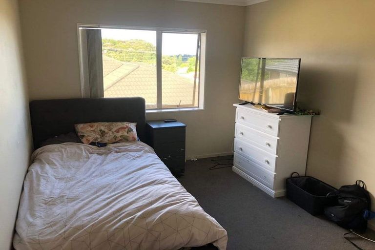 Photo of property in 3 Exotic Place, Massey, Auckland, 0614