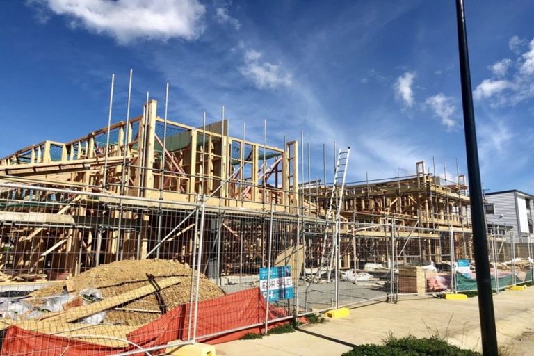 Photo of property in 9 Hoiho Road, Pukekohe, 2120