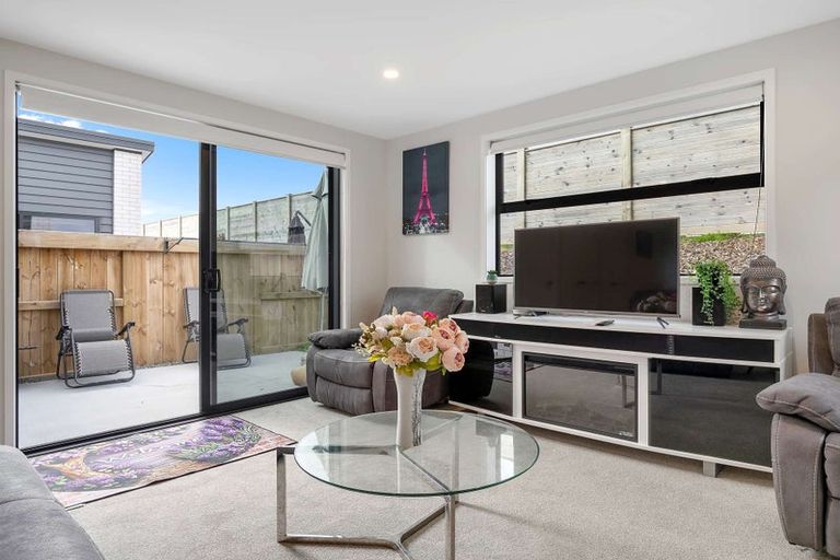 Photo of property in 5 Wharangi Lane, Papamoa, 3118