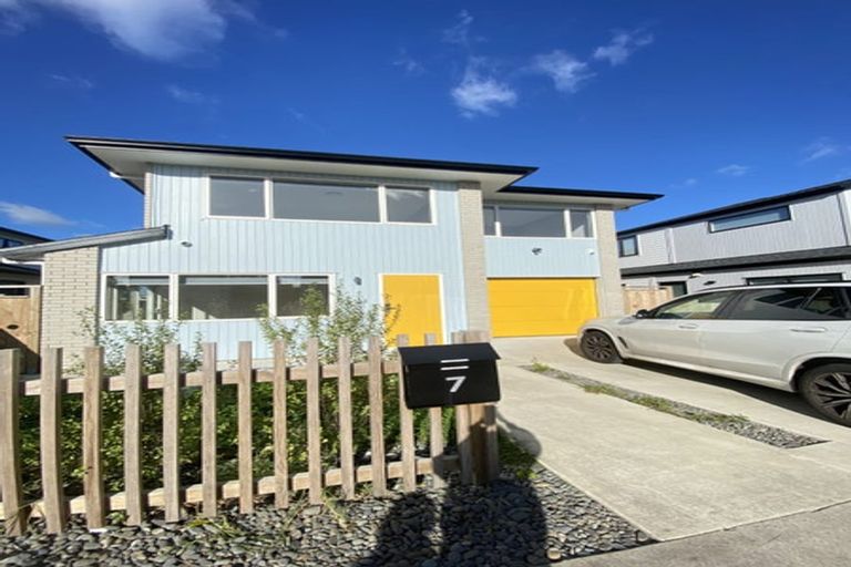 Photo of property in 7 Myland Drive, Hobsonville, Auckland, 0616
