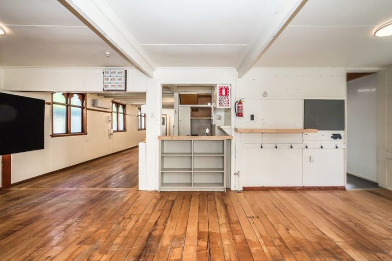 Photo of property in 9 Glen Road, Raumati South, Paraparaumu, 5032