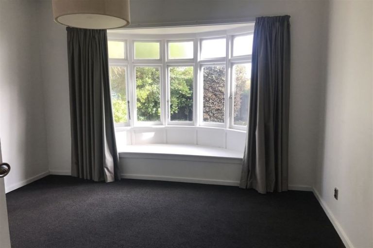 Photo of property in 52 Woodville Street, Edgeware, Christchurch, 8013