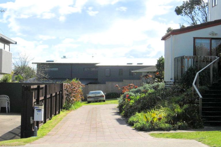 Photo of property in 1a Pacific View Road, Papamoa Beach, Papamoa, 3118