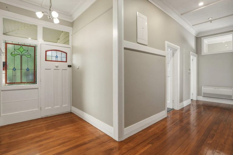 Photo of property in 185 Kenmure Road, Kenmure, Dunedin, 9011