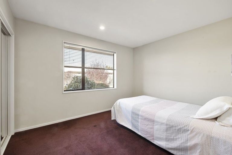 Photo of property in 6 Zuppicich Lane, Woodend, 7610