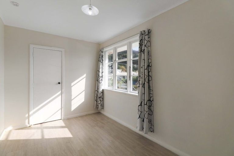 Photo of property in 13 Toomath Street, Naenae, Lower Hutt, 5011