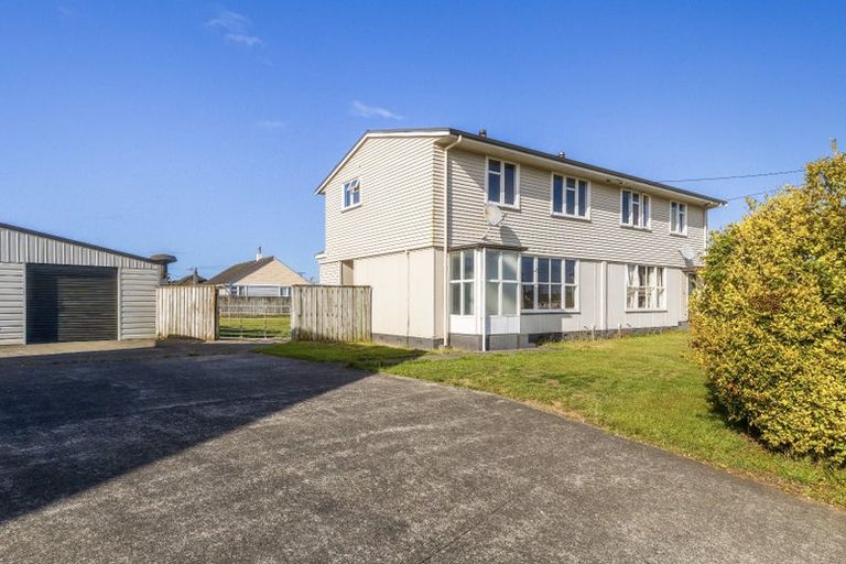 Photo of property in 2-4 Devon Crescent, Bulls, 4818