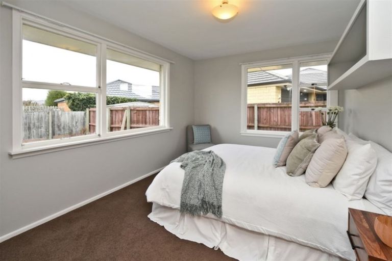 Photo of property in 33 Parnwell Street, Burwood, Christchurch, 8083