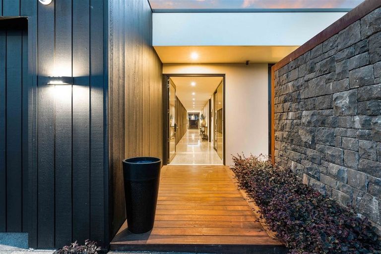 Photo of property in 2 Mersham Drive, Prebbleton, 7604