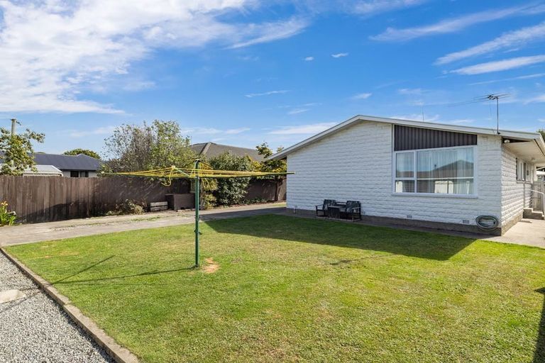 Photo of property in 33 Compton Street, Woolston, Christchurch, 8062