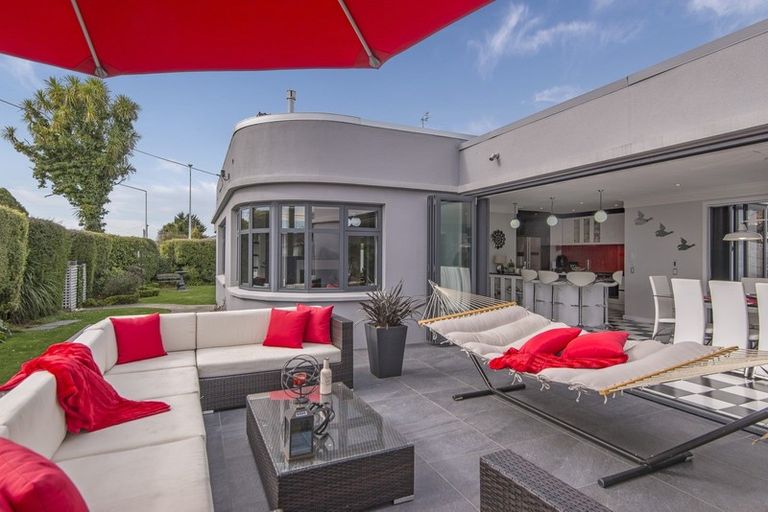 Photo of property in 208 Knowles Street, St Albans, Christchurch, 8052