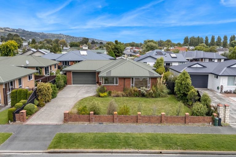 Photo of property in 16 Thistledown Place, Woolston, Christchurch, 8062