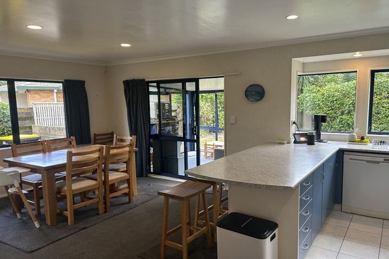 Photo of property in 9 Sequoia Grove, Mount Maunganui, 3116