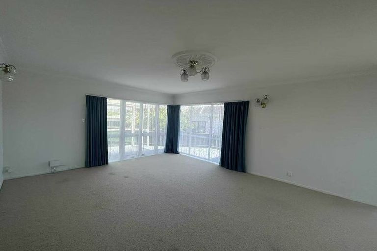 Photo of property in 1/5 Fenwick Avenue, Milford, Auckland, 0620