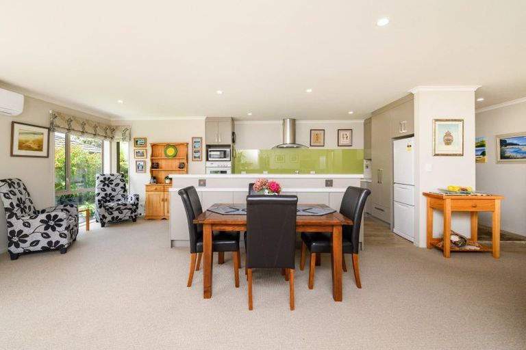 Photo of property in 21 Shelton Place, Feilding, 4702