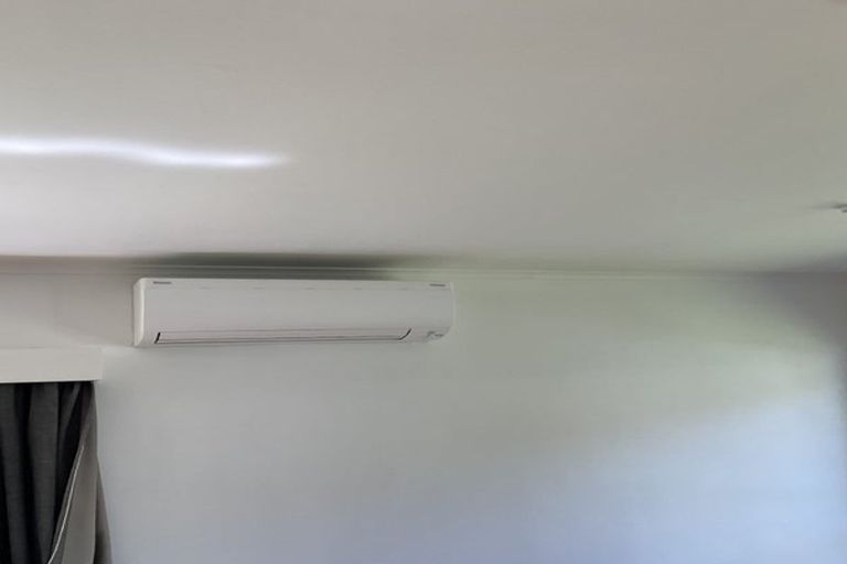 Photo of property in 3 Bathgate Street, Johnsonville, Wellington, 6037