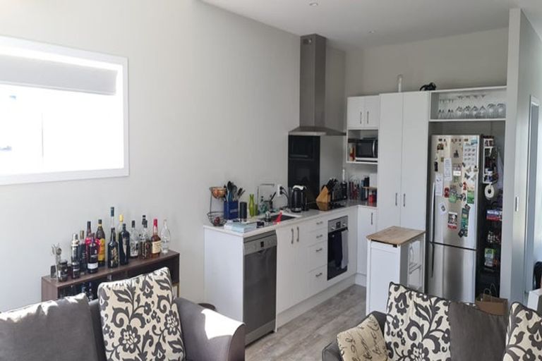 Photo of property in 16 Kopua Place, Whitby, Porirua, 5024