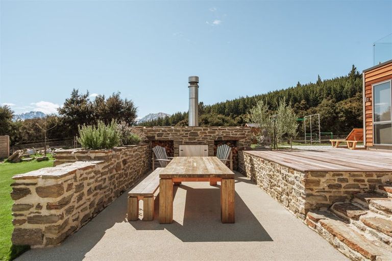 Photo of property in 9 Diamond Lane, Wanaka, 9305