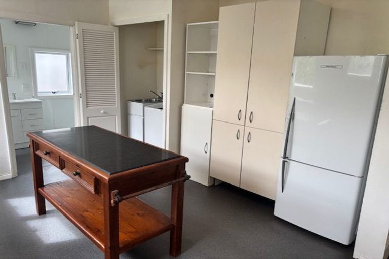Photo of property in 21 Owen Street, Newtown, Wellington, 6021