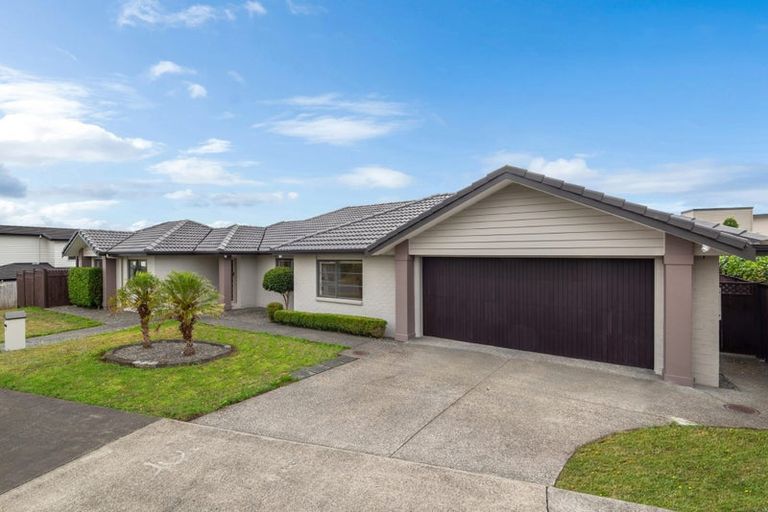 Photo of property in 94 Oakway Drive, Schnapper Rock, Auckland, 0632